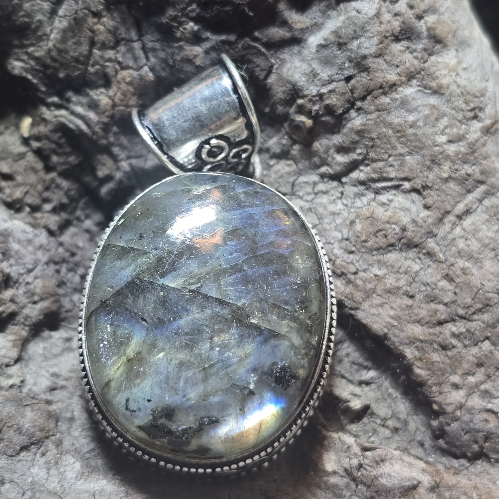 SilverPlated And Labradorite Pendant Brand New Never Worn